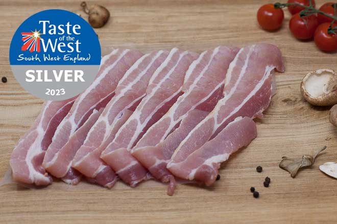 Dry Cured Smoked Streaky Bacon (240g)